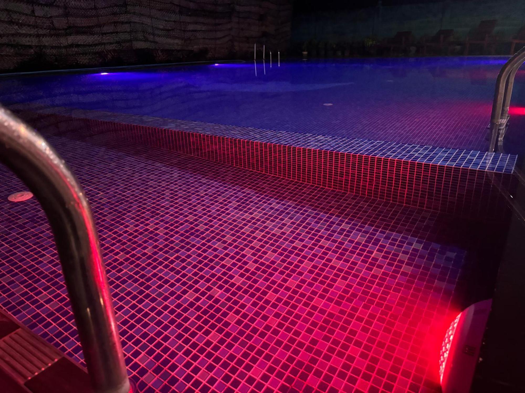 טרינקומאלה Paris Garden Resort מראה חיצוני תמונה